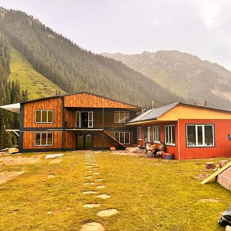 Ala-Kul Guesthouse In Altyn-Arashan Каракол Екстер'єр фото