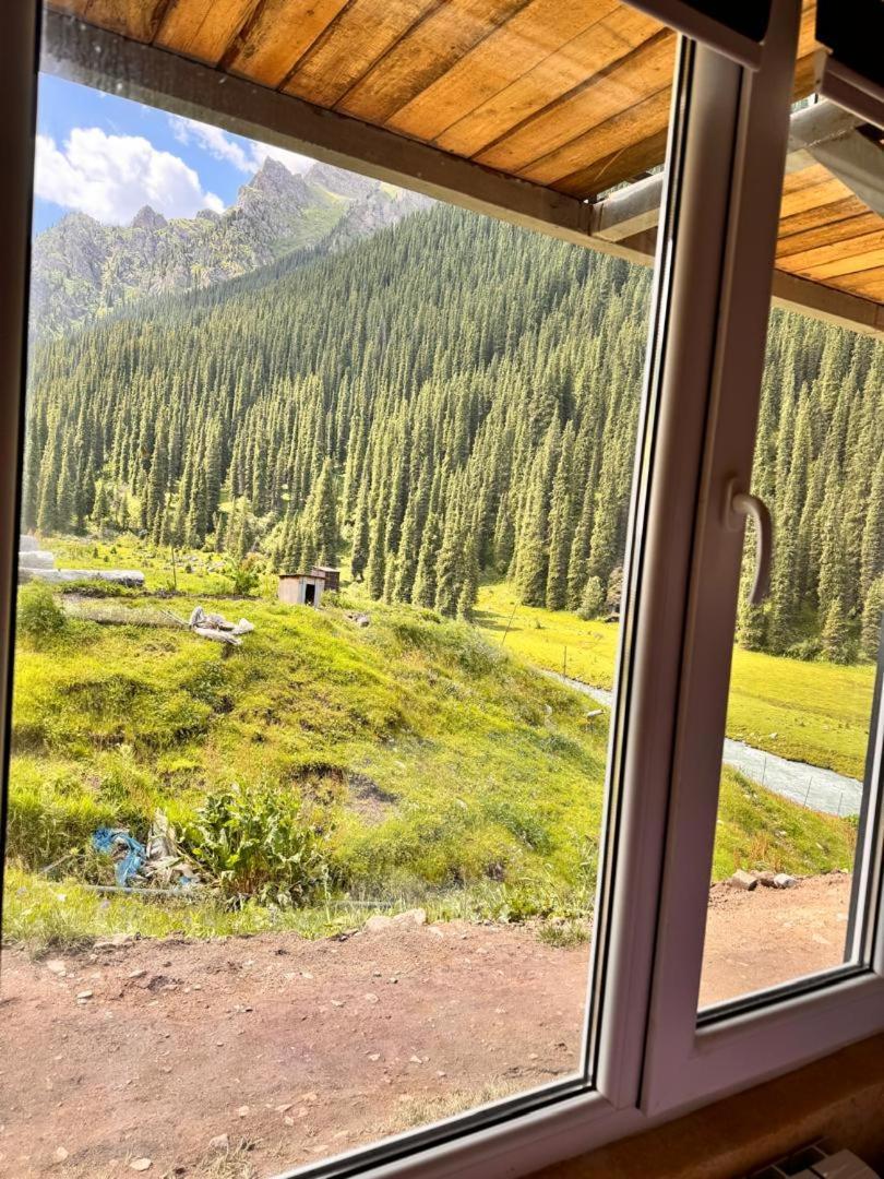 Ala-Kul Guesthouse In Altyn-Arashan Каракол Екстер'єр фото