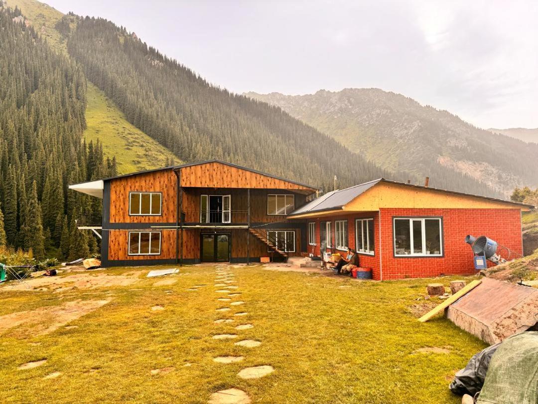 Ala-Kul Guesthouse In Altyn-Arashan Каракол Екстер'єр фото