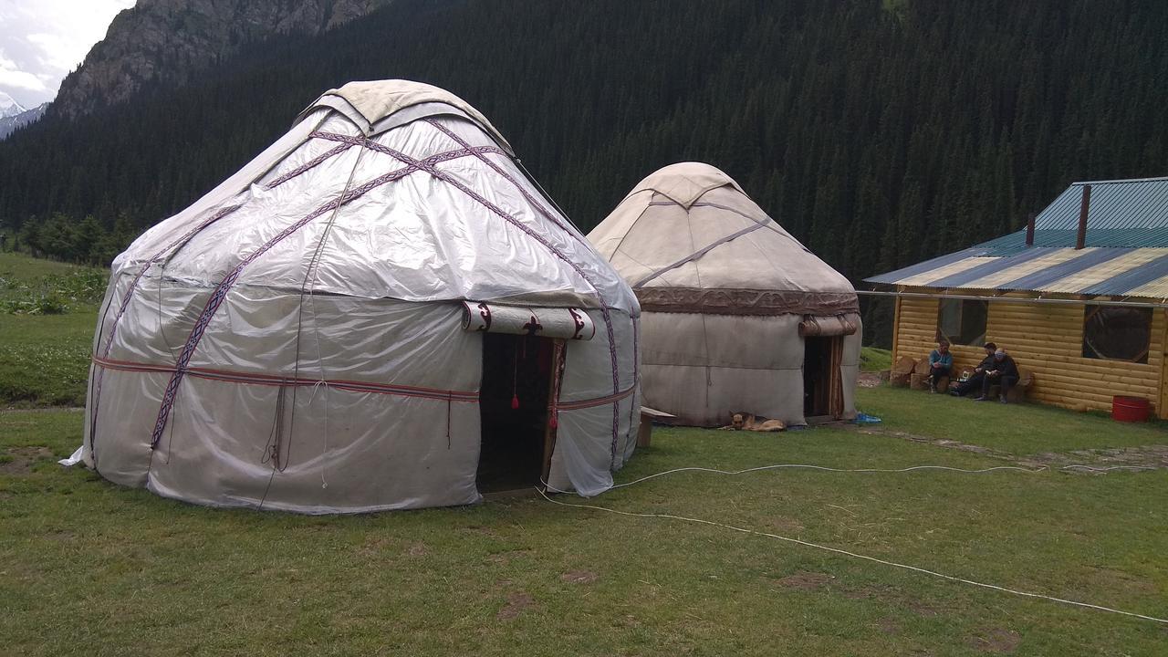 Ala-Kul Guesthouse In Altyn-Arashan Каракол Екстер'єр фото